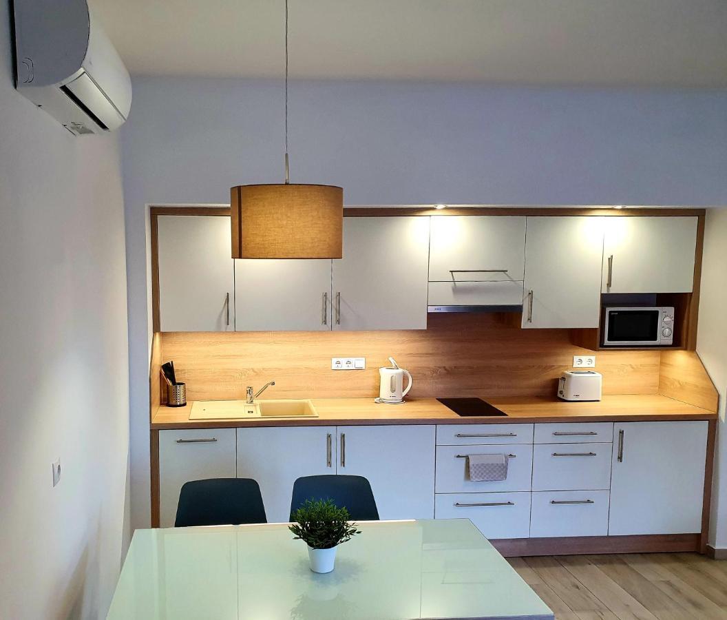 Maya Apartment Sárvár Екстериор снимка